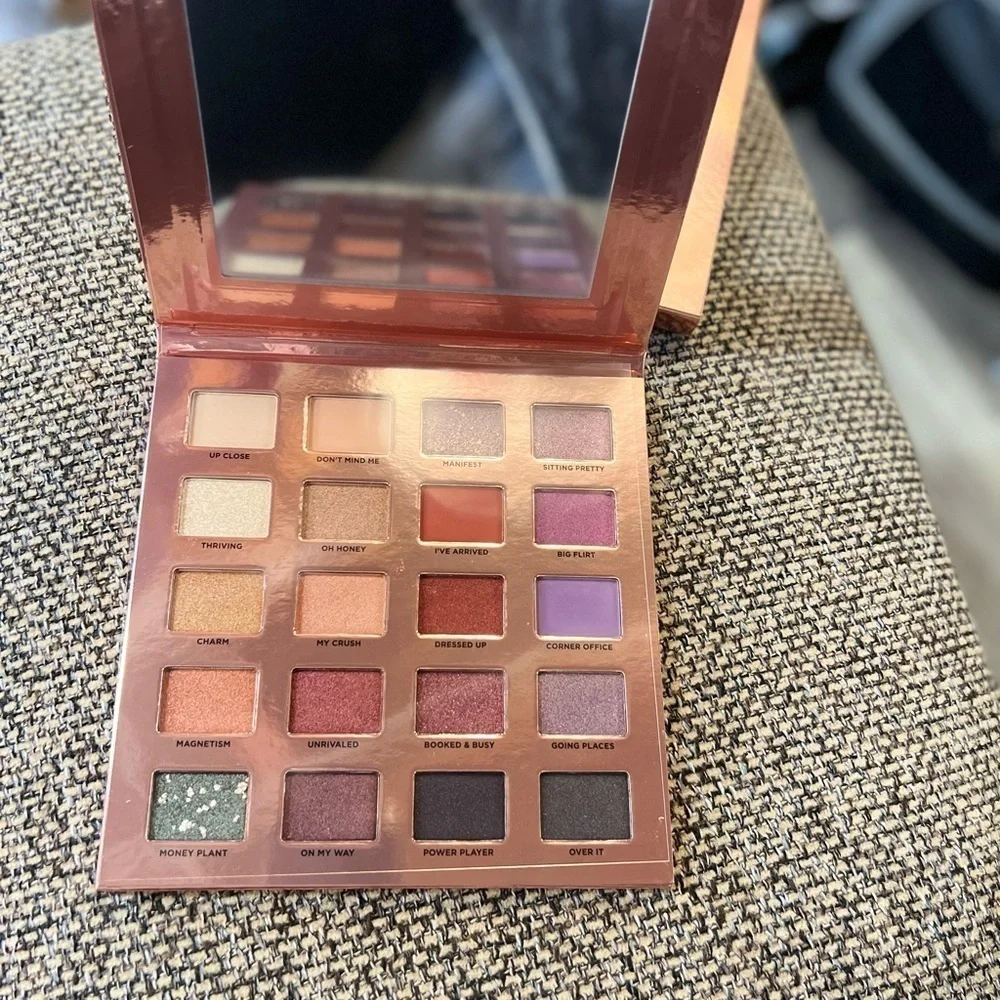 Palette by Iconic London​​​​